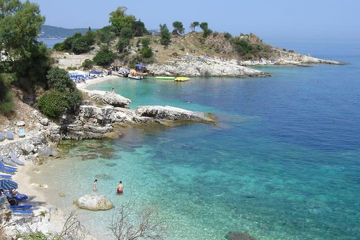 Golful-izolat-din-Agios-Stefanos